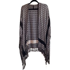 Kimchi Blue Floral Medallion Print Lightweight Fringed Wrap OSFM